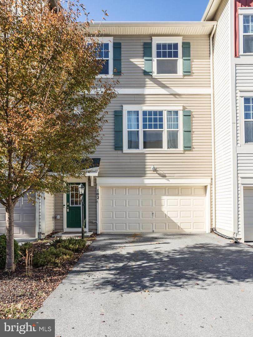 102 Notions Court - Photo 1
