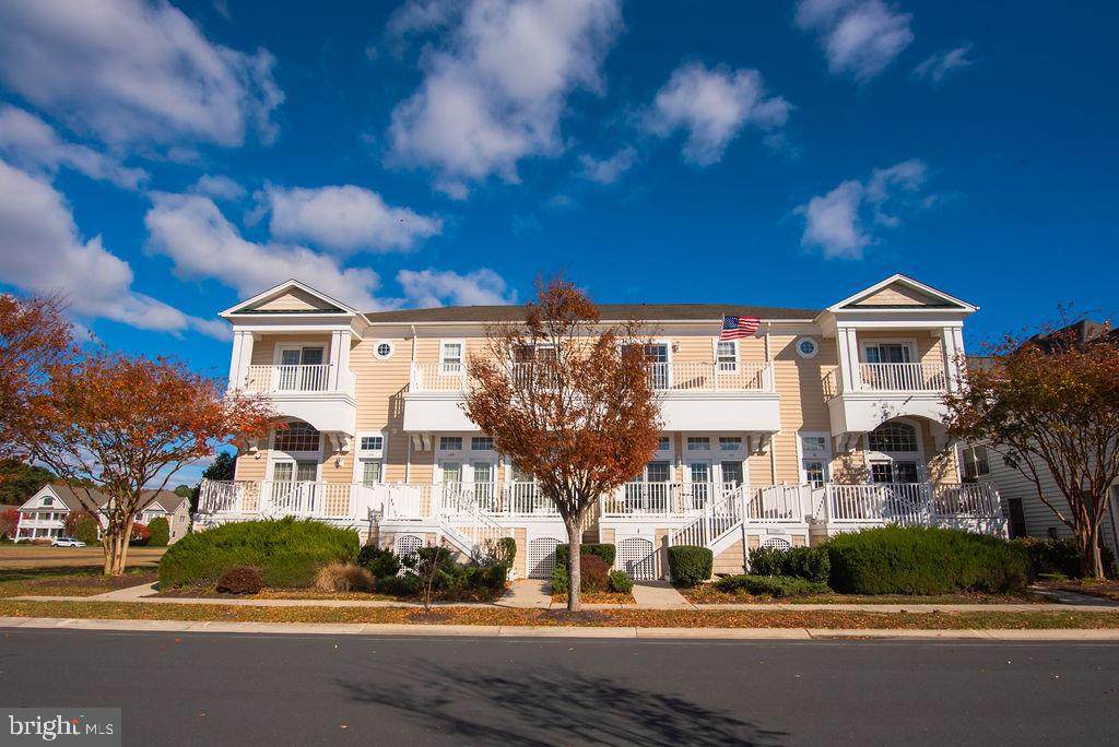 12147 Landings Boulevard - Photo 1