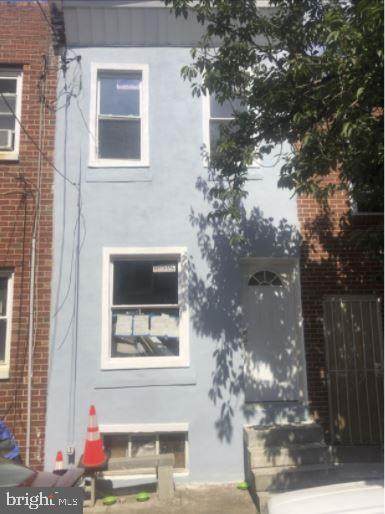 1907 Oakdale Street - Photo 1