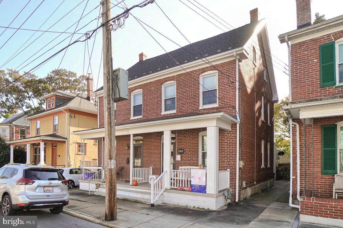240 5TH Street - Photo 1
