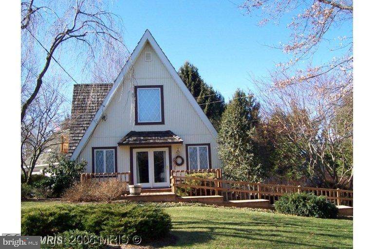 180 Greenleaf Road - Photo 1