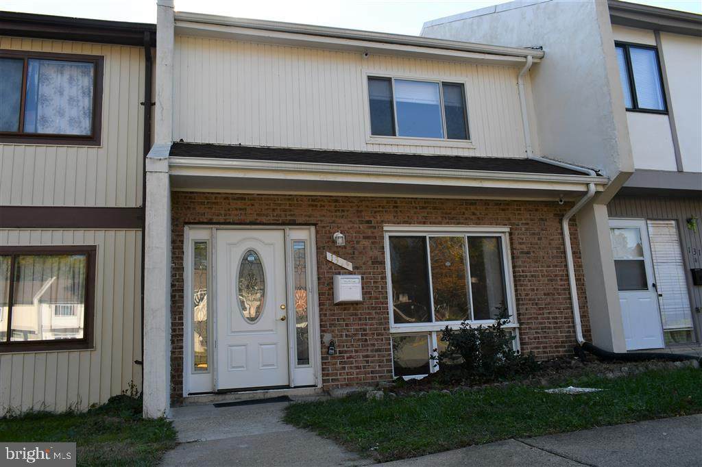 1315 Wexford Court - Photo 1