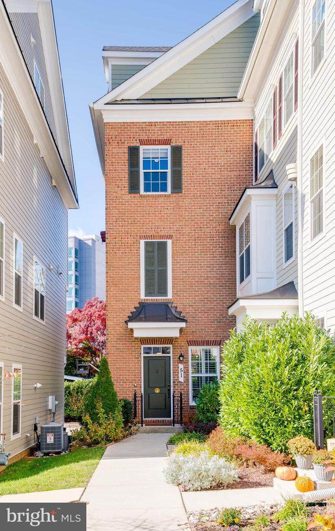 51 Linden Place - Photo 1
