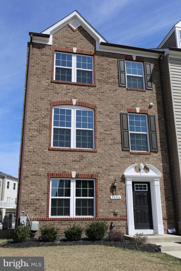 9456 Ballard Green Drive - Photo 1