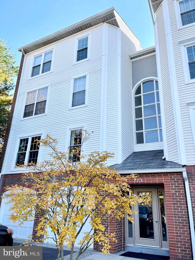 273 Pickett Street - Photo 1