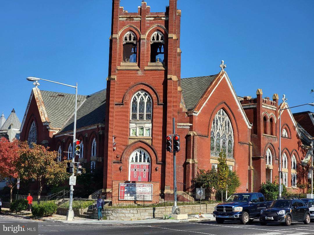 1901 1ST Street - Photo 1