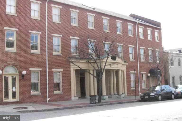 723 Charles Street - Photo 1