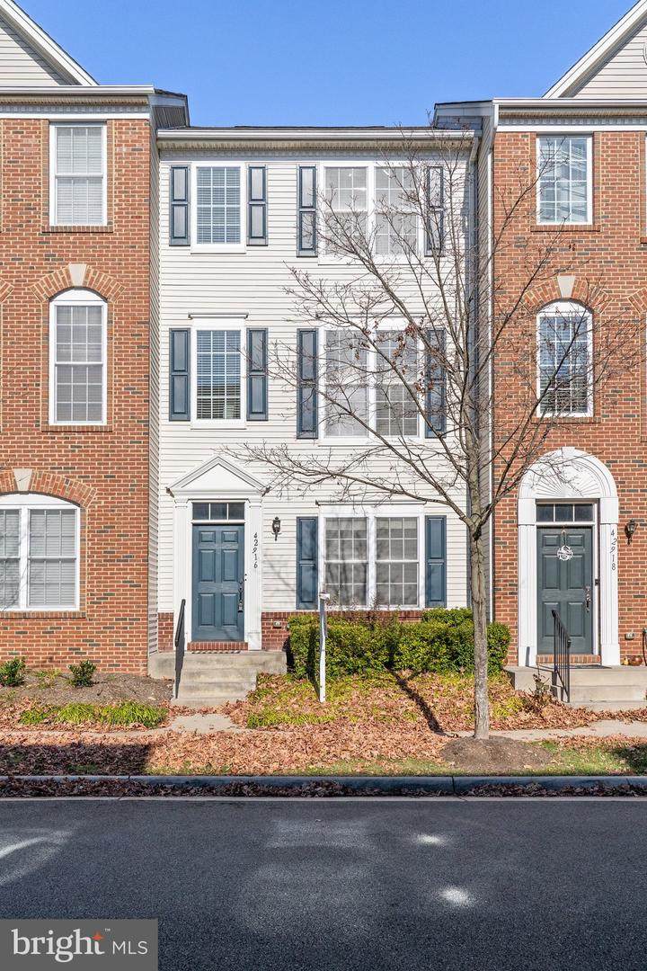 42916 Pamplin Terrace - Photo 1