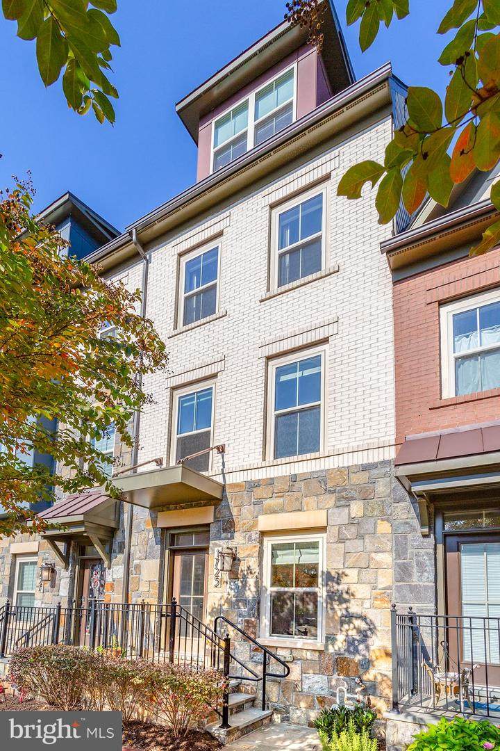 1725 13TH Street - Photo 1