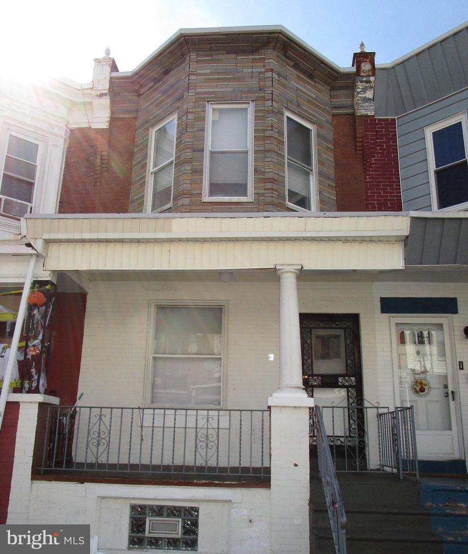 1634 Yewdall Street - Photo 1