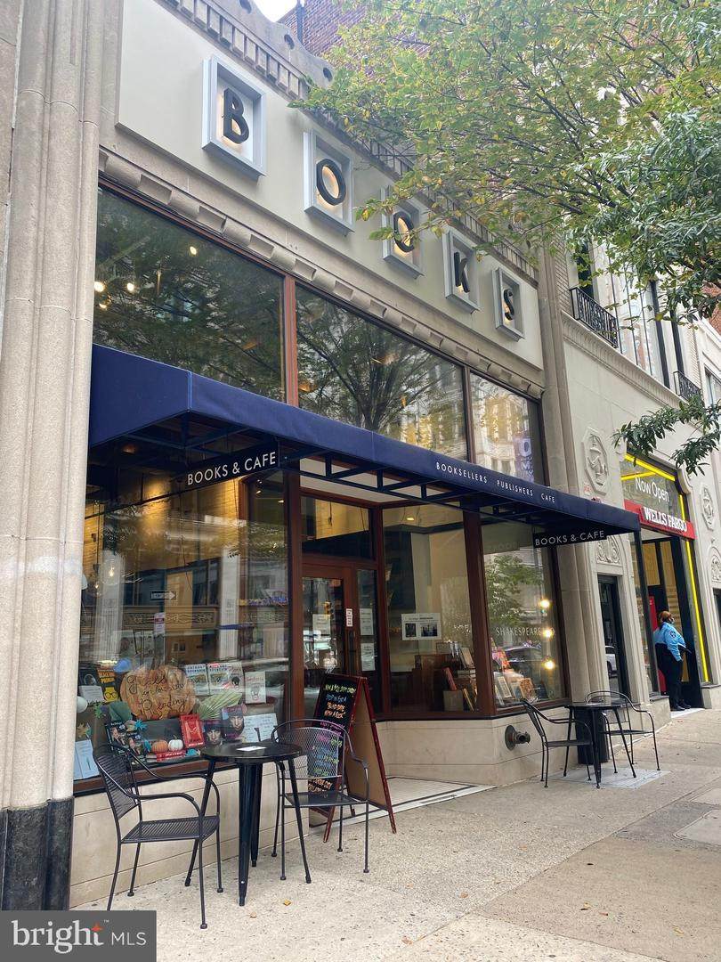 1632 Walnut Street - Photo 1