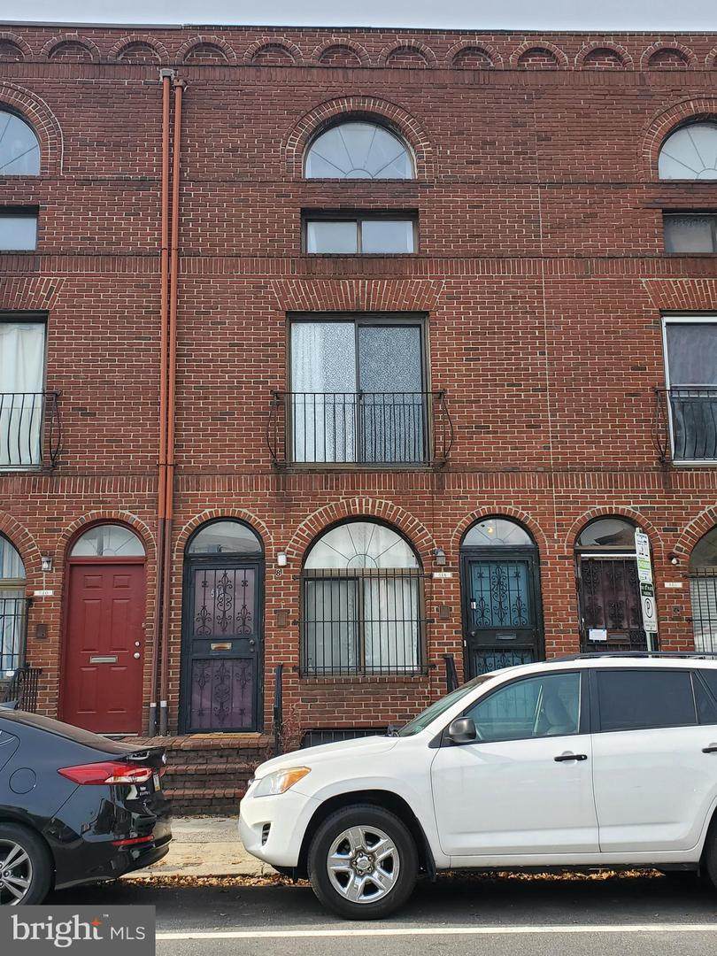 518 15TH Street - Photo 1