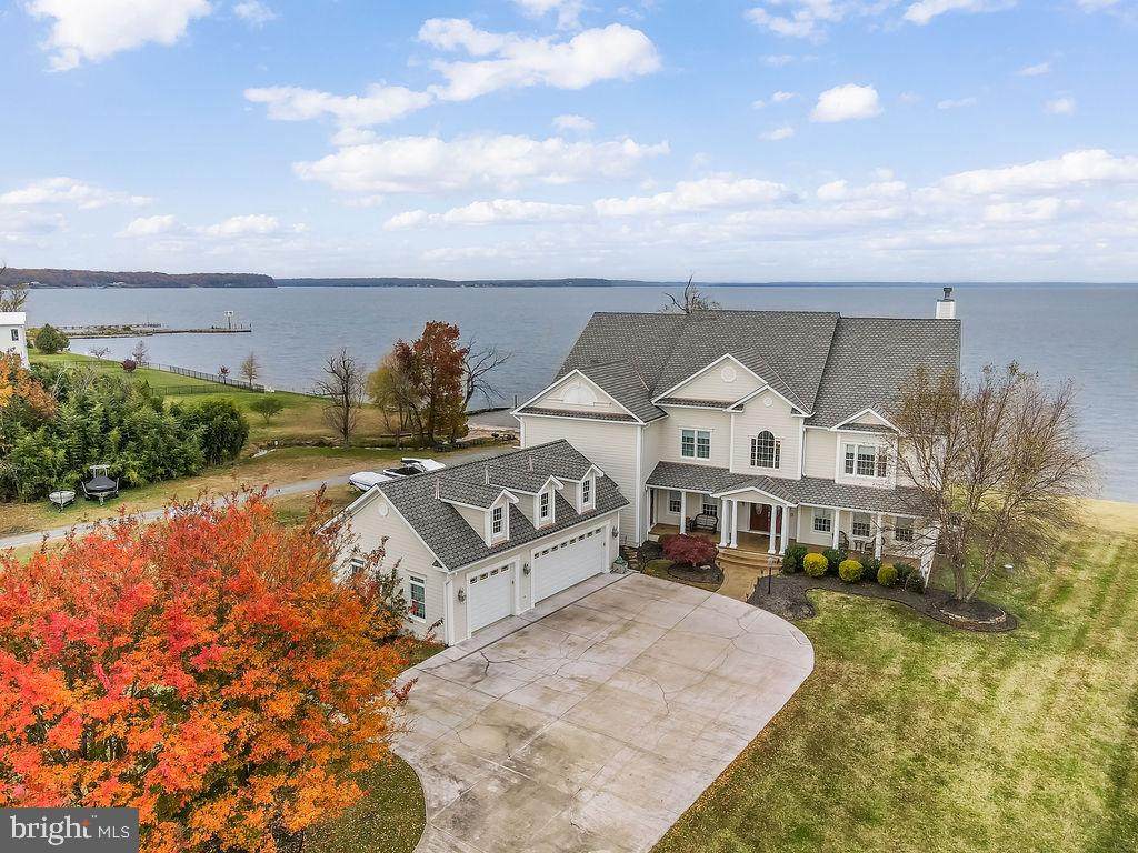6082 Potomac Landing Drive - Photo 1