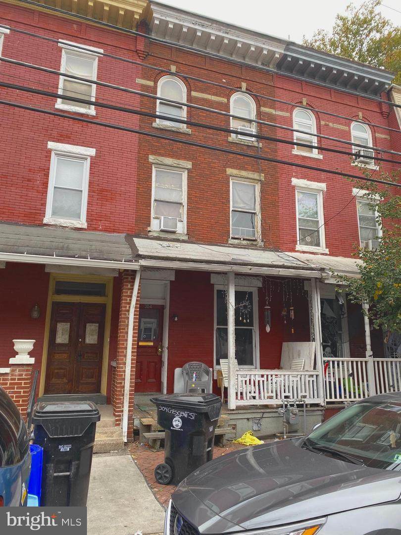304 Crescent Street - Photo 1