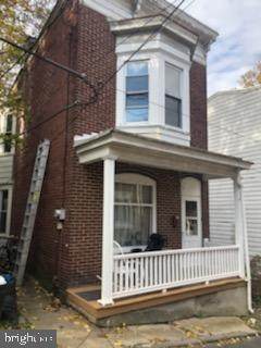 13 8TH Street - Photo 1