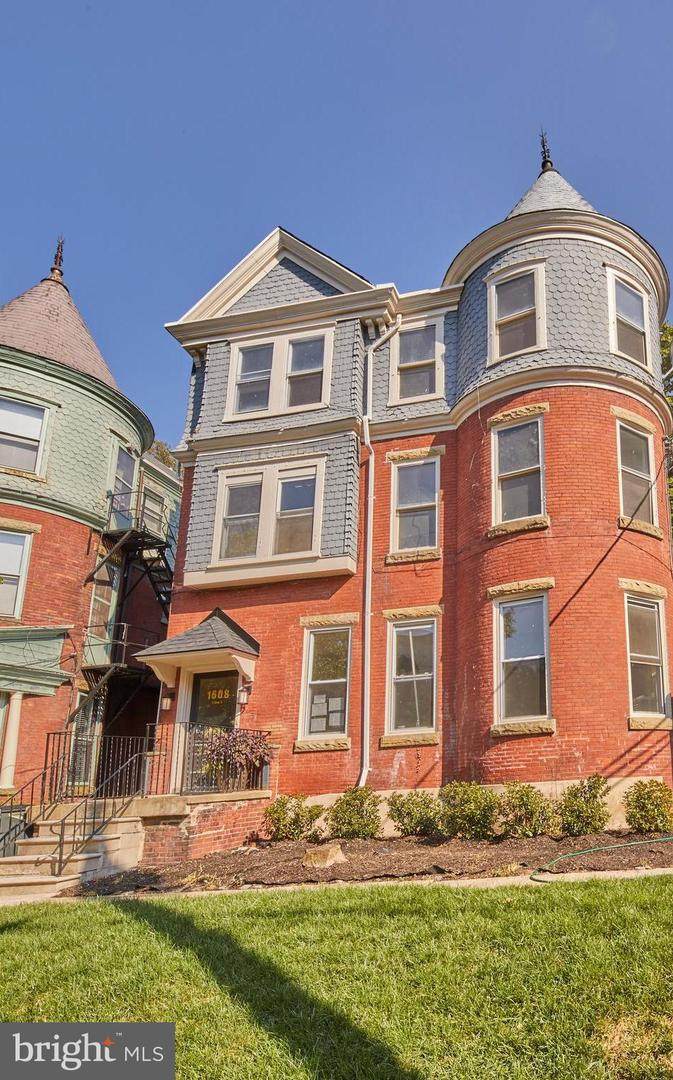 1608 Broom Street - Photo 1