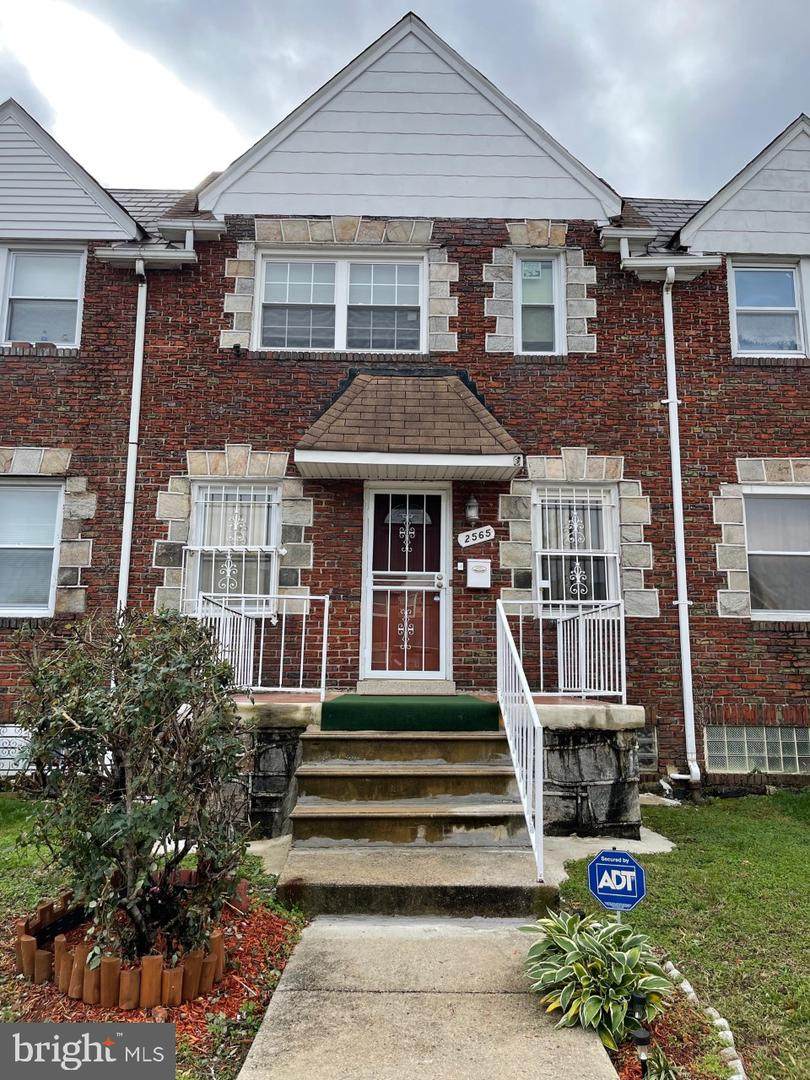 2565 Arunah Avenue - Photo 1
