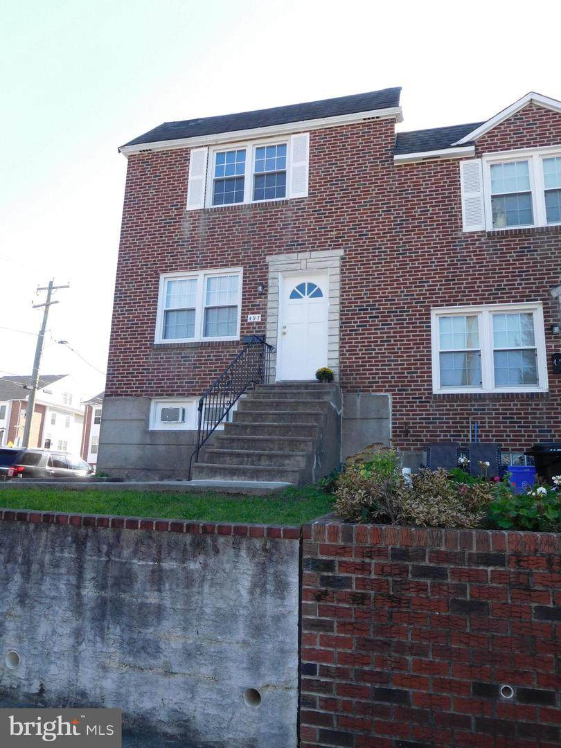 497 Kingsley Street - Photo 1