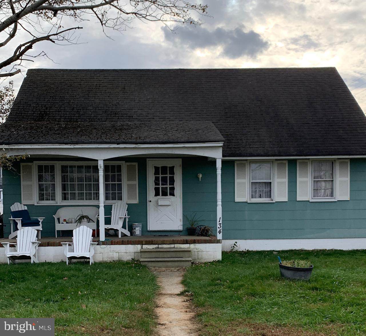 134 10TH Street - Photo 1