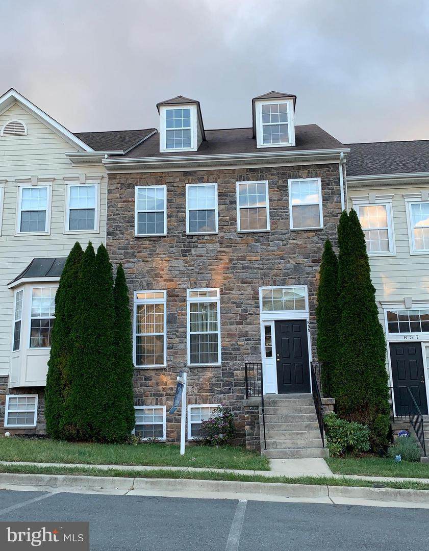 855 Rockford Square - Photo 1