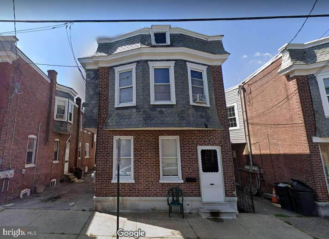 1904 6TH Street - Photo 1