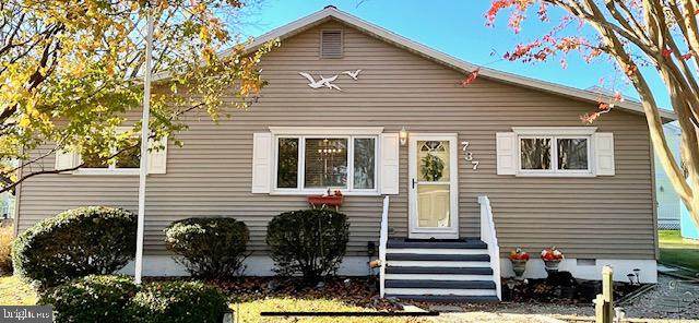 737 Fenwood Circle - Photo 1