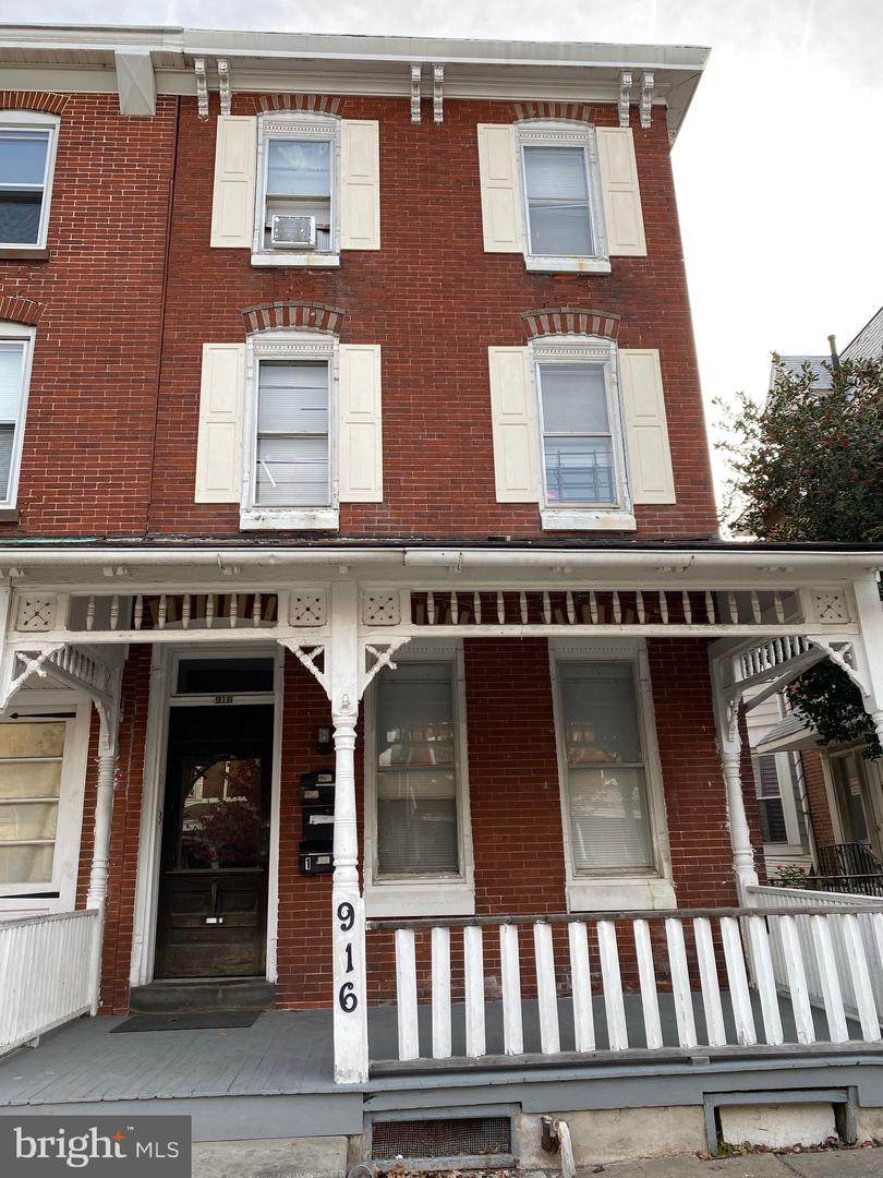 916 Marshall Street - Photo 1