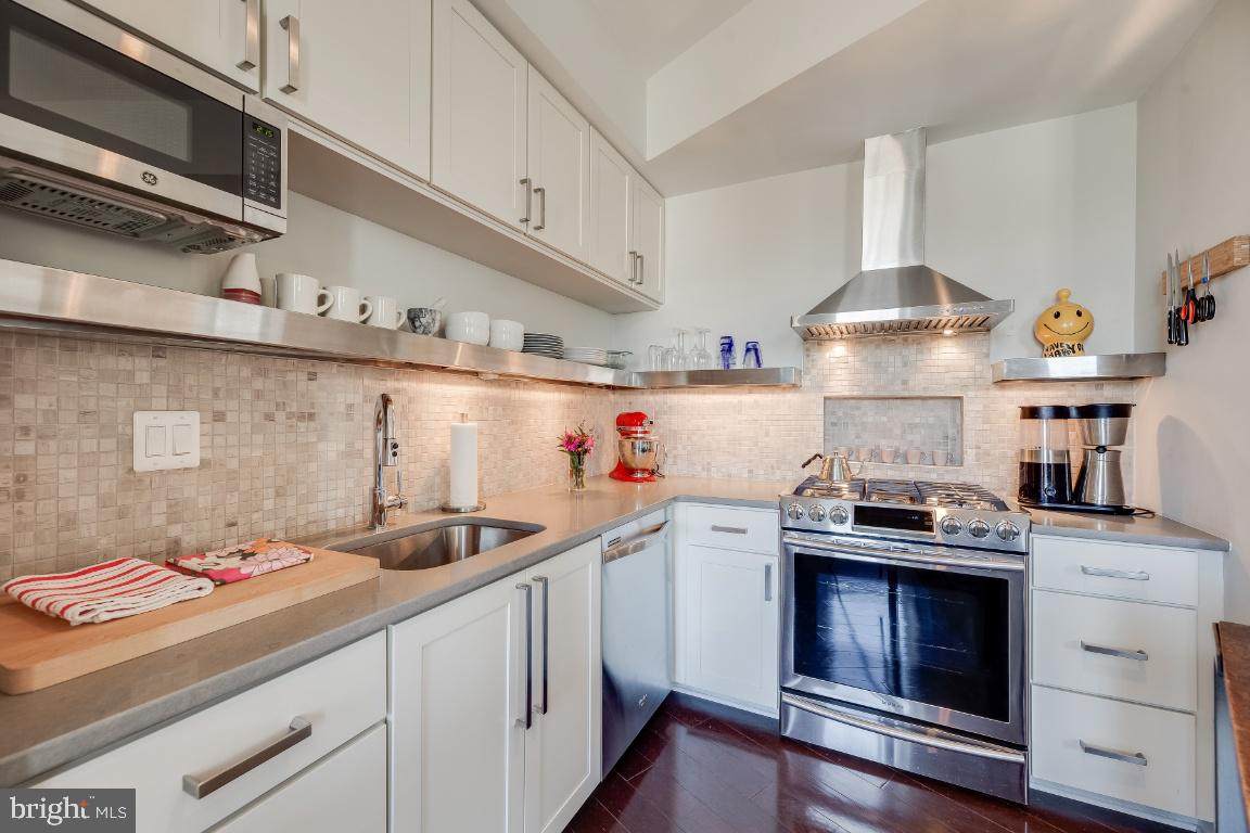 1740 New Jersey Avenue - Photo 1