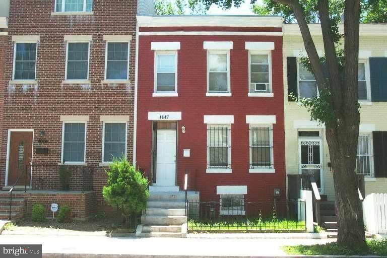 1647 Kramer Street - Photo 1