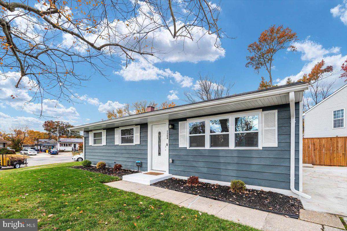 1304 Eleanore Drive - Photo 1