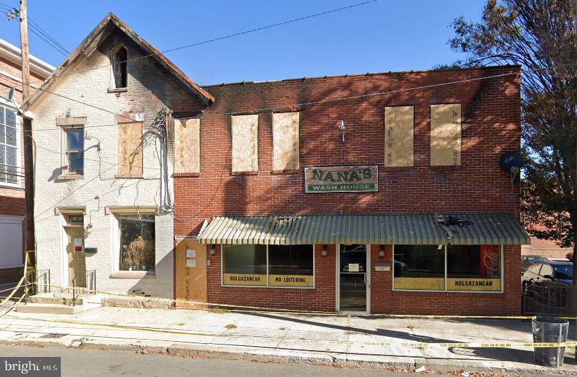 39 Washington Street - Photo 1