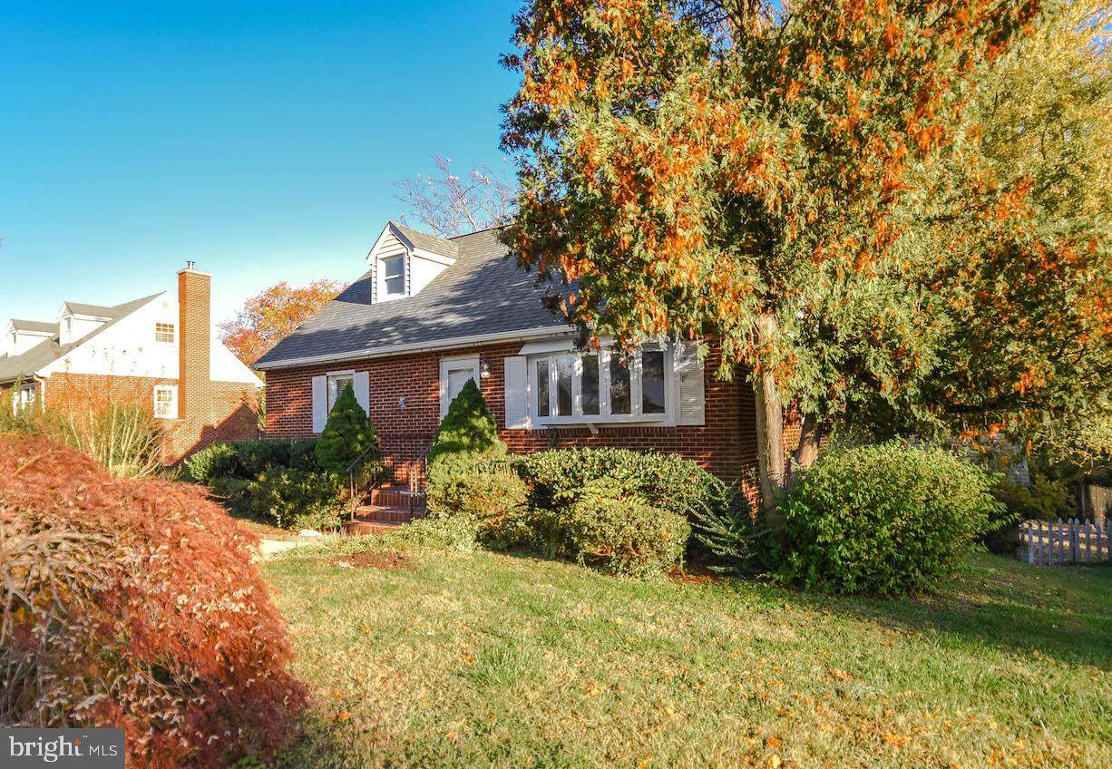 2704 Adelphi Lane - Photo 1