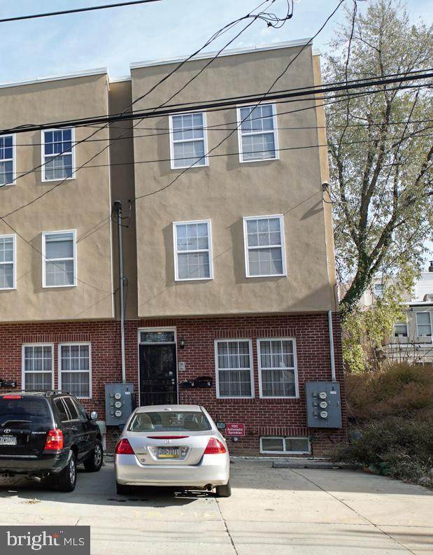 1823 18TH Street - Photo 1