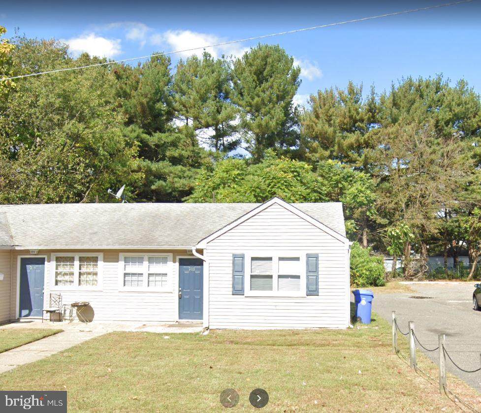 313 Ellis Street - Photo 1