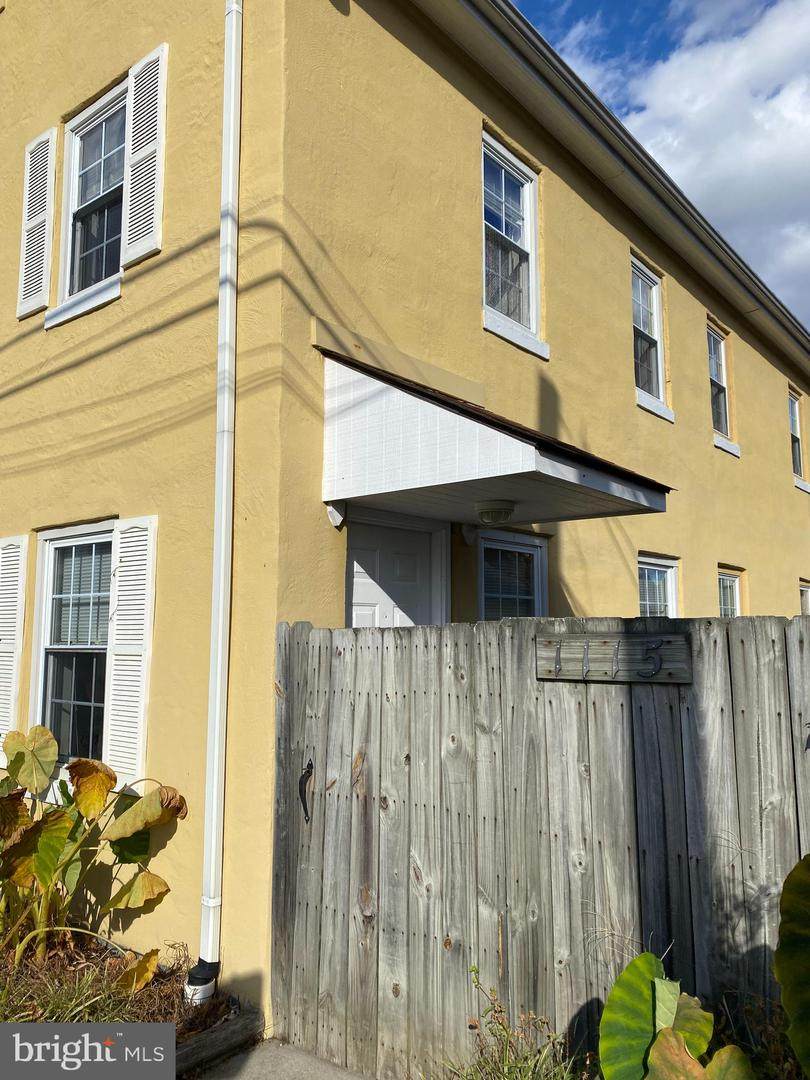 1115 Winchester Street - Photo 1