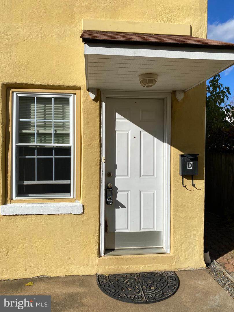 1115 Winchester Street - Photo 1