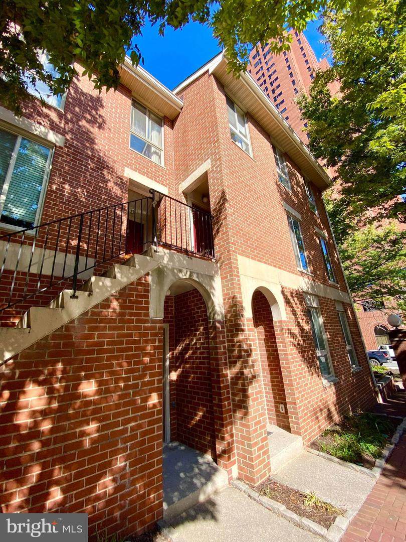 2 Lee Street - Photo 1