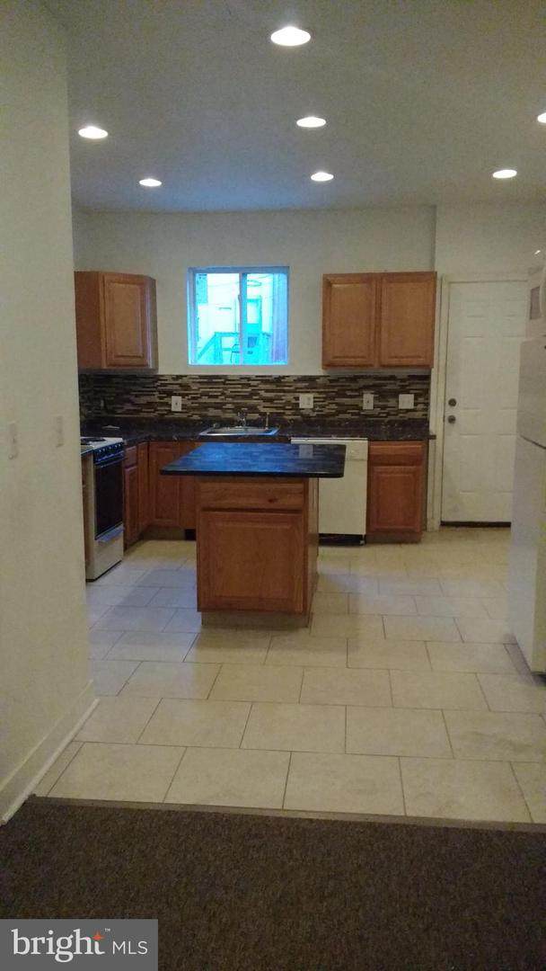 2753 Fairmount Avenue - Photo 1