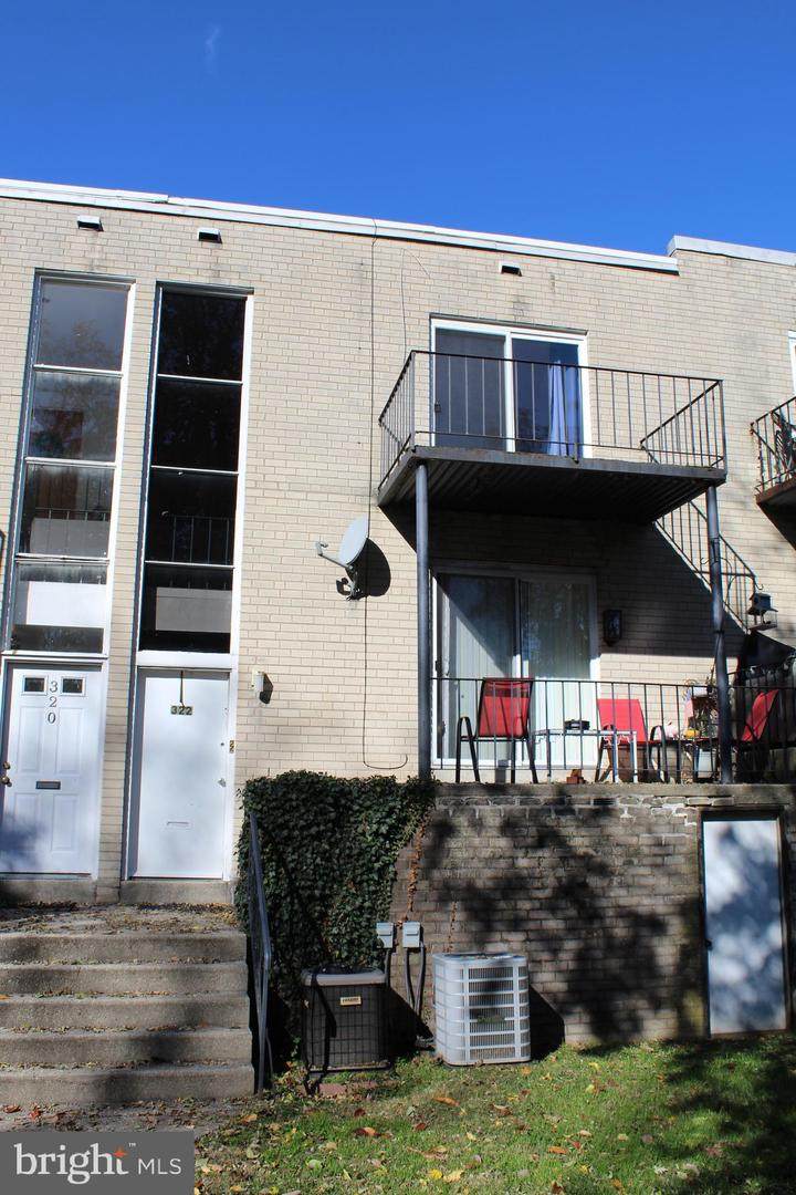 322 Hermit Street - Photo 1