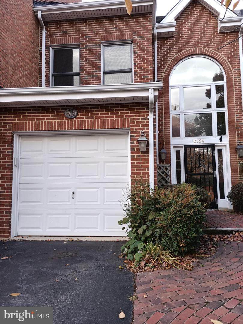 2724 Kenwood Avenue - Photo 1