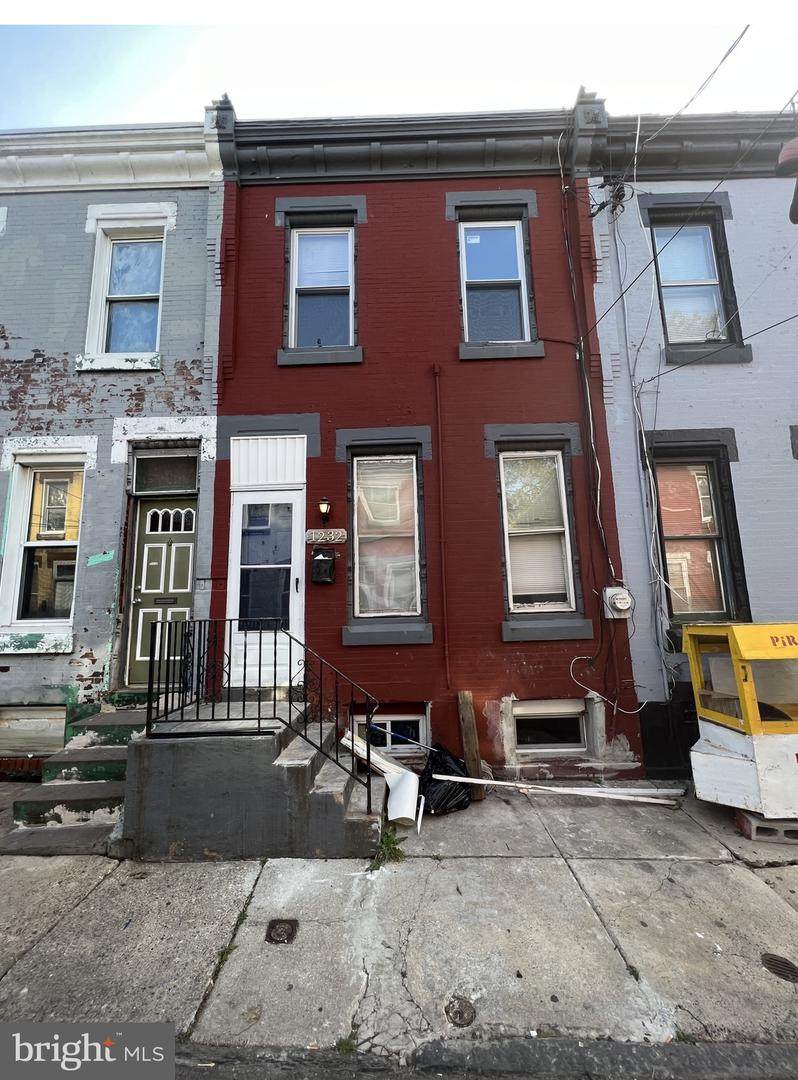 1232 Sergeant Street - Photo 1