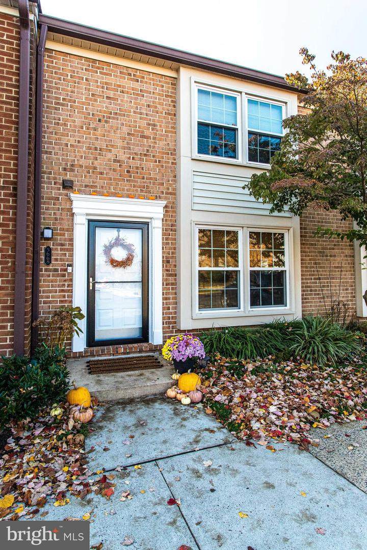 5668 Independence Circle - Photo 1
