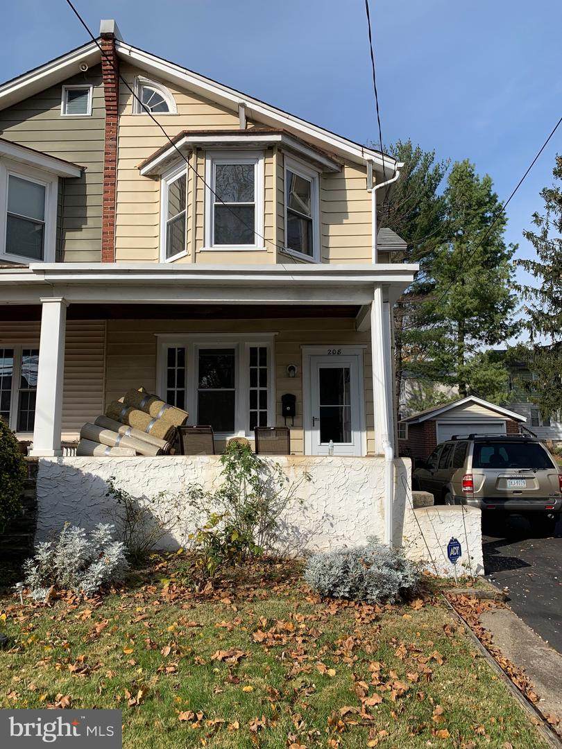 208 Central Avenue - Photo 1