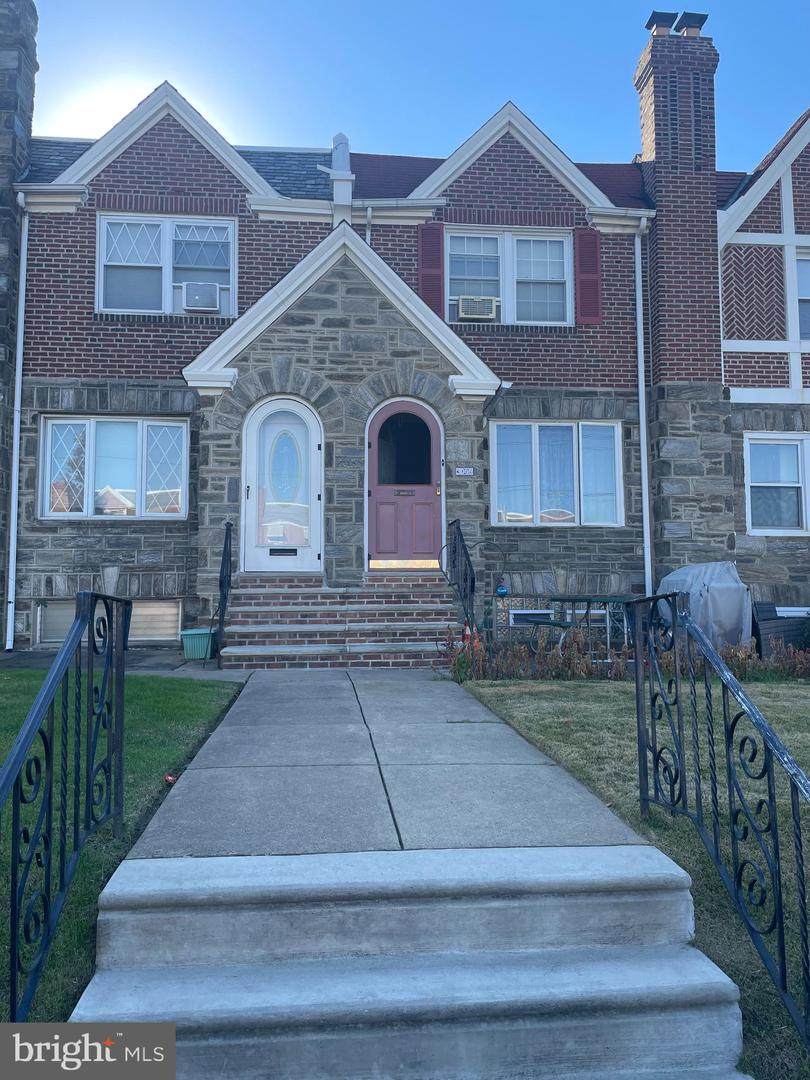 3006 Unruh Avenue - Photo 1