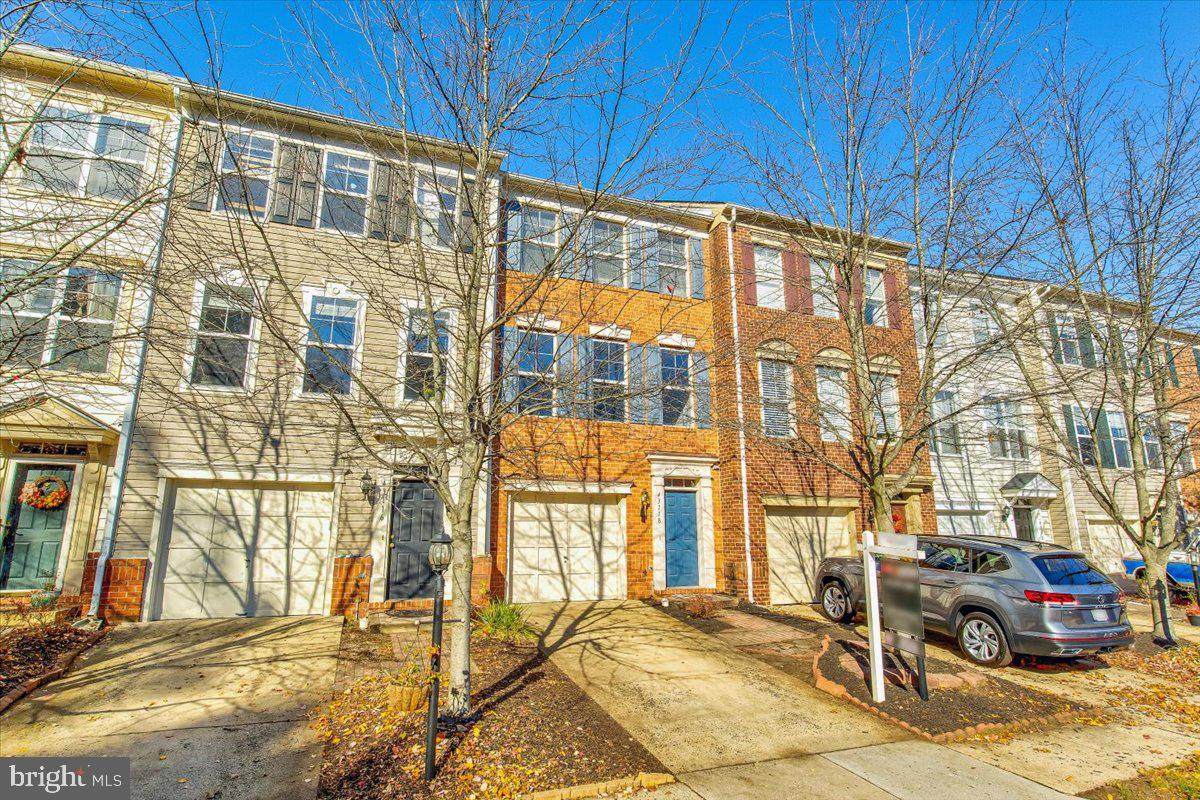 43118 Huntsman Square - Photo 1