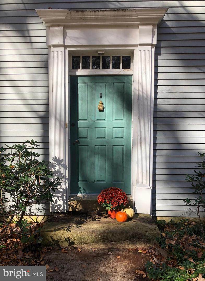 1869 Brooke Drive - Photo 1