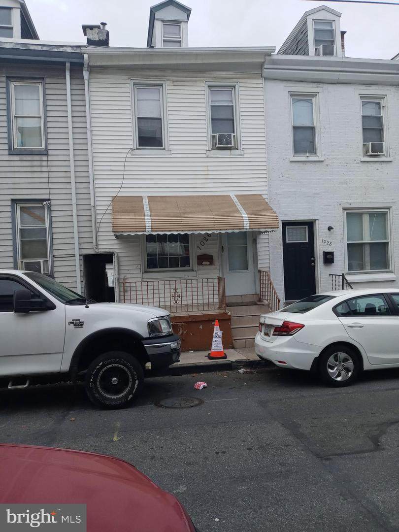 1026 Moss Street - Photo 1