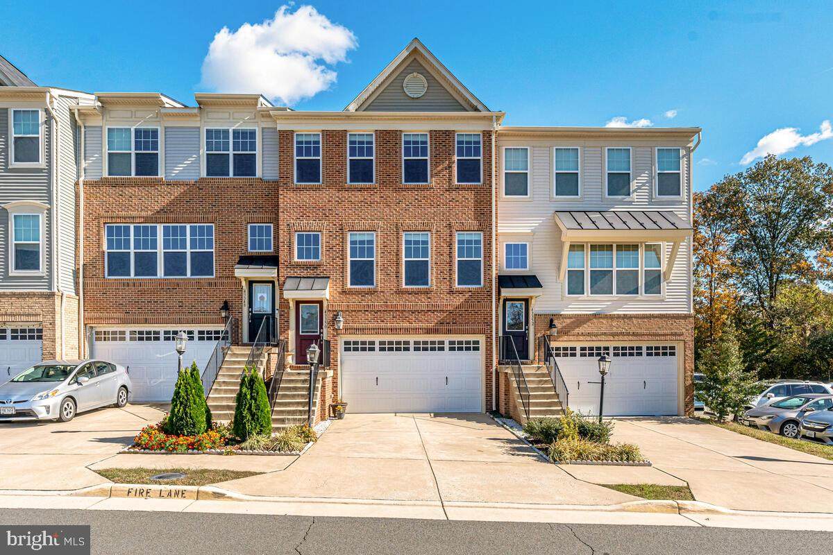43350 Wayfarer Square - Photo 1