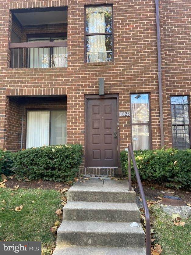 1823 Channing Street - Photo 1