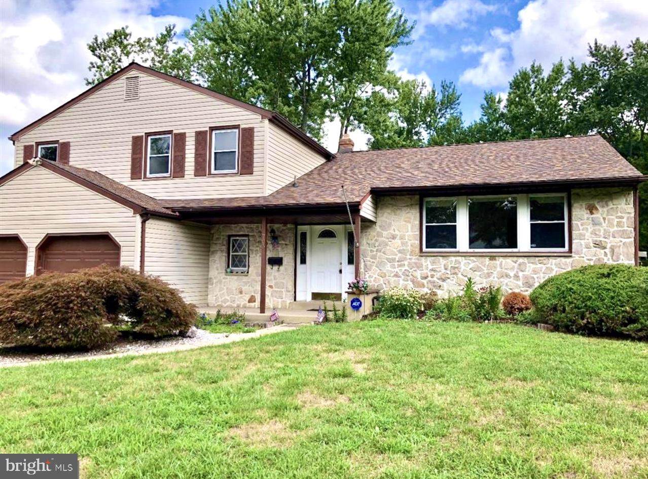 705 Crestbrook Avenue - Photo 1